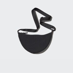 Uniqlo Round Mini Shoulder Bag Crescent Baggu